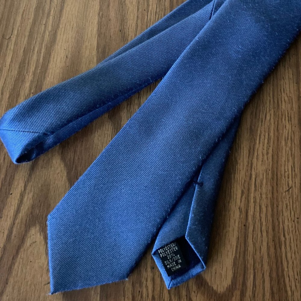 Tomm Hilfiger Light Blue Solid Color Tie